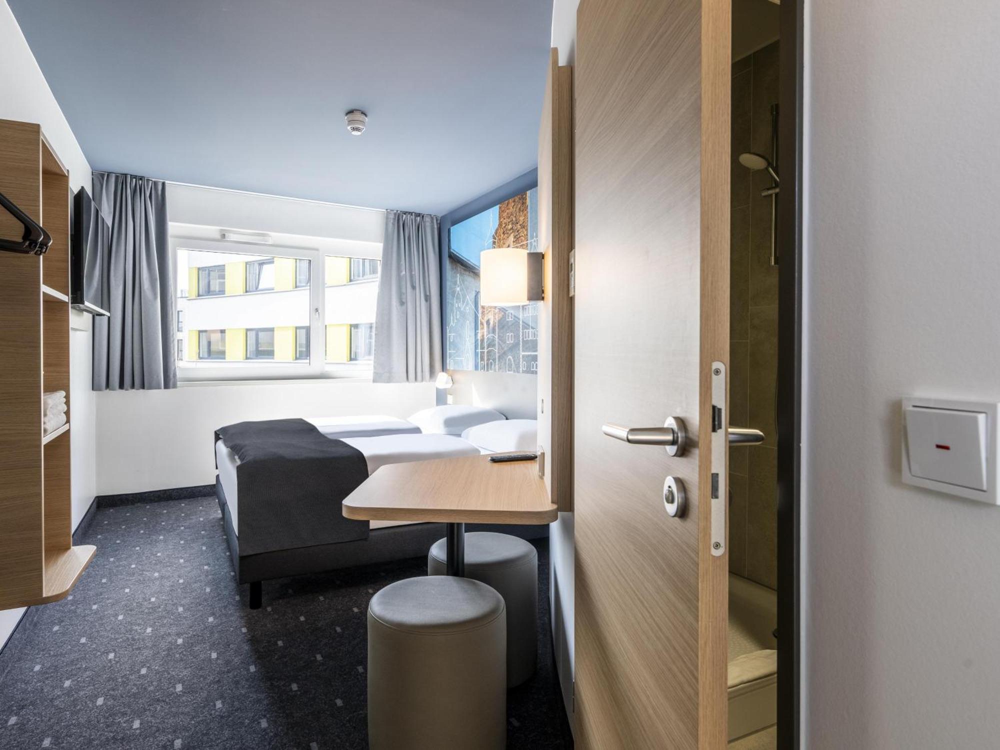 B&B Hotel Schweinfurt-City ภายนอก รูปภาพ