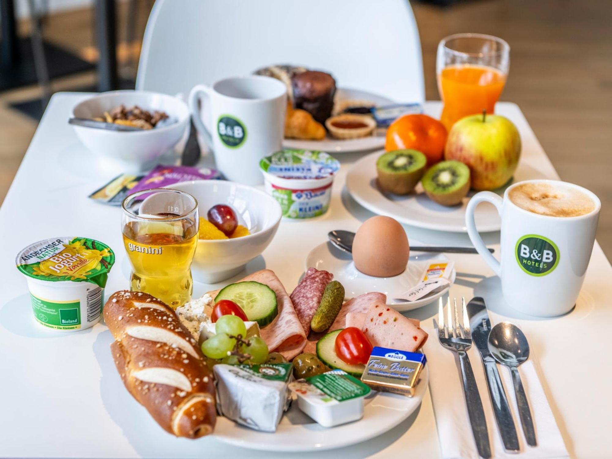 B&B Hotel Schweinfurt-City ภายนอก รูปภาพ