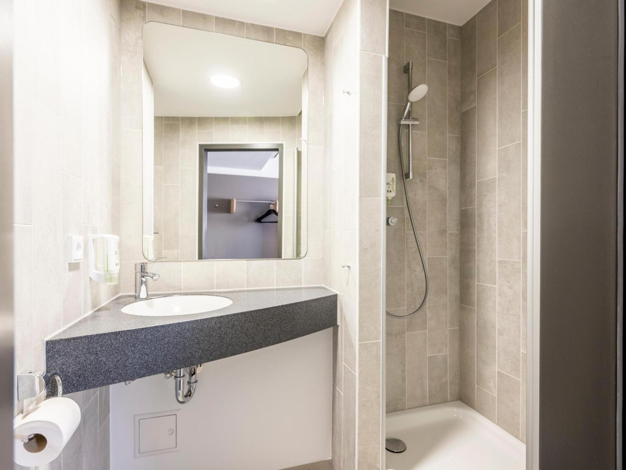 B&B Hotel Schweinfurt-City ภายนอก รูปภาพ